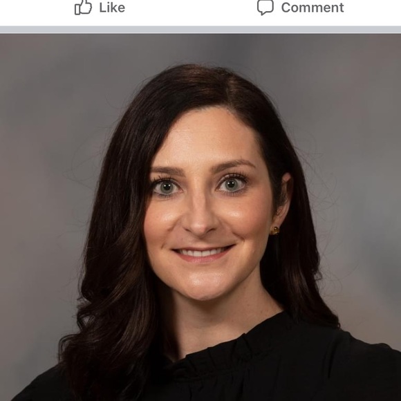 Meet your Posher, Lacey - Picture 1 of 1